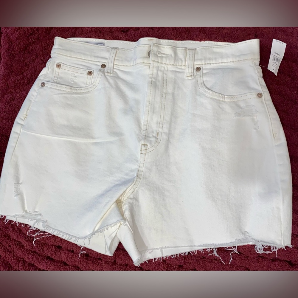 White Gap Shorts